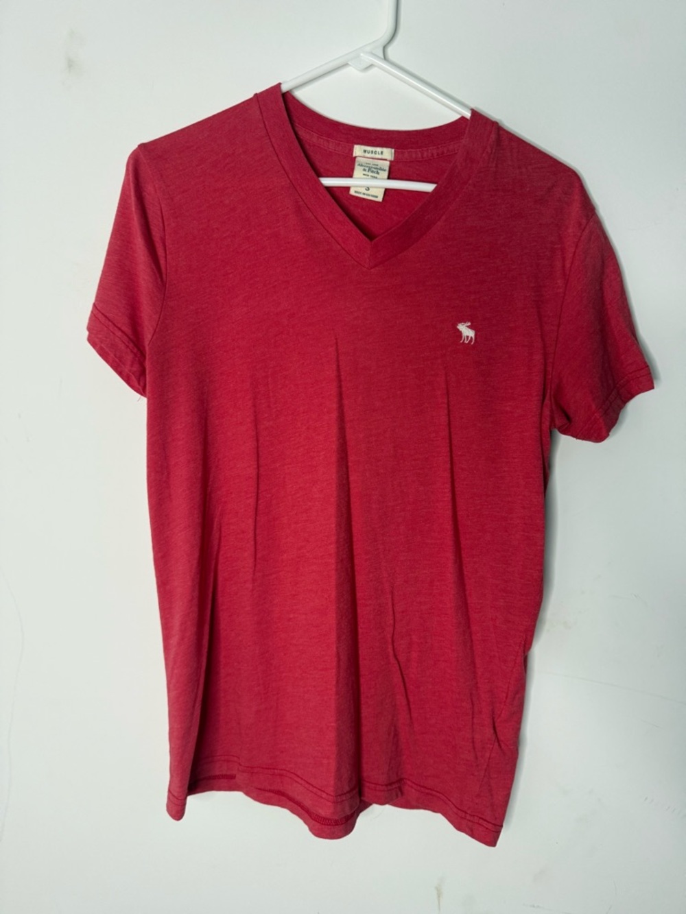 Abercrombie & Fitch Men's Deep Red V-Neck Logo Tee